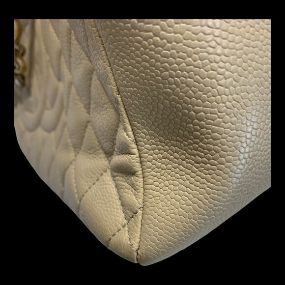 Chanel Grand Shopping Tote (GST) Beige Bag - Picture 4 of 10